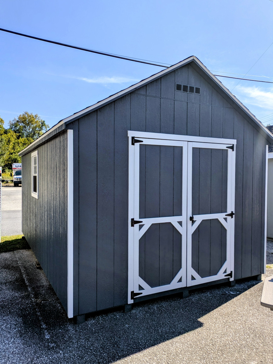 10x16-Carolina-Cottage-2windows-1