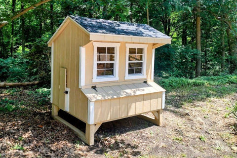 4-x-6-Chicken-Coop-Tan-and-White