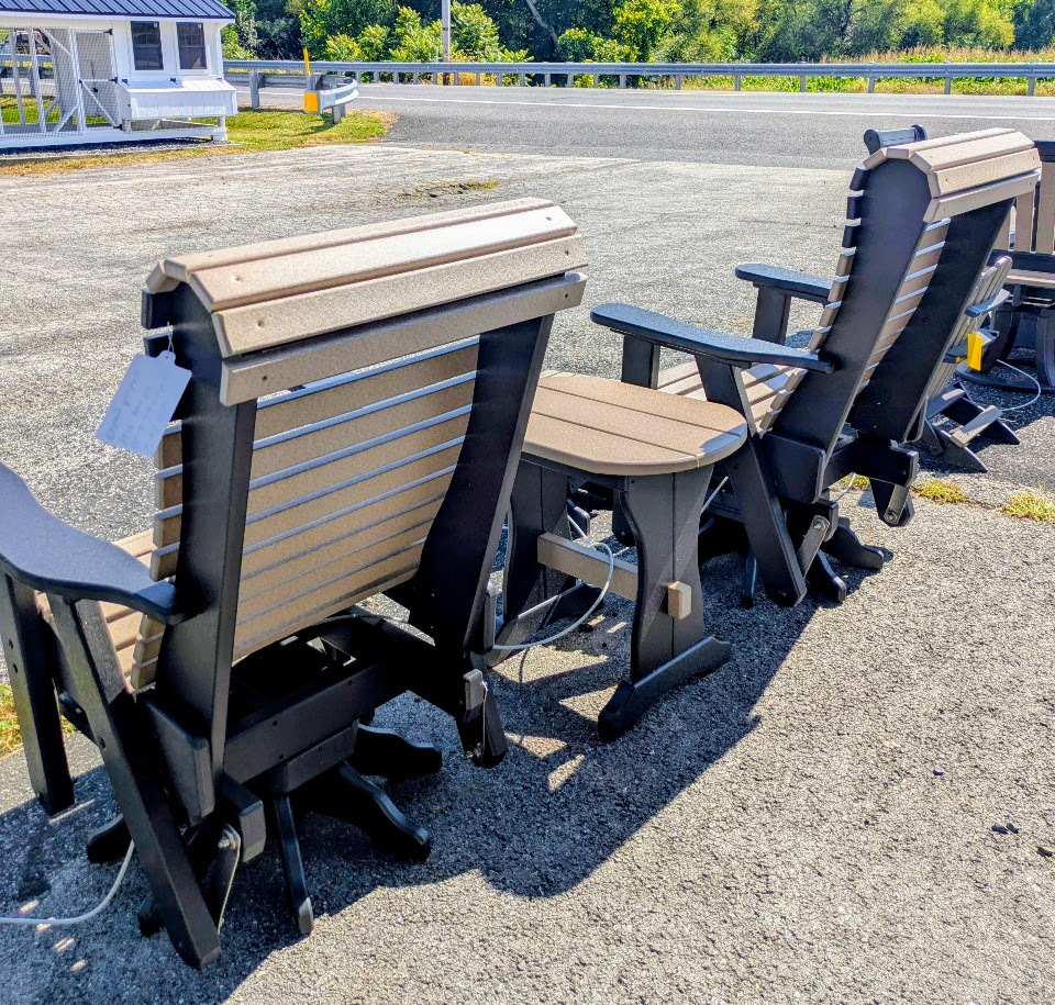 Swivel-Gliders-and-Table